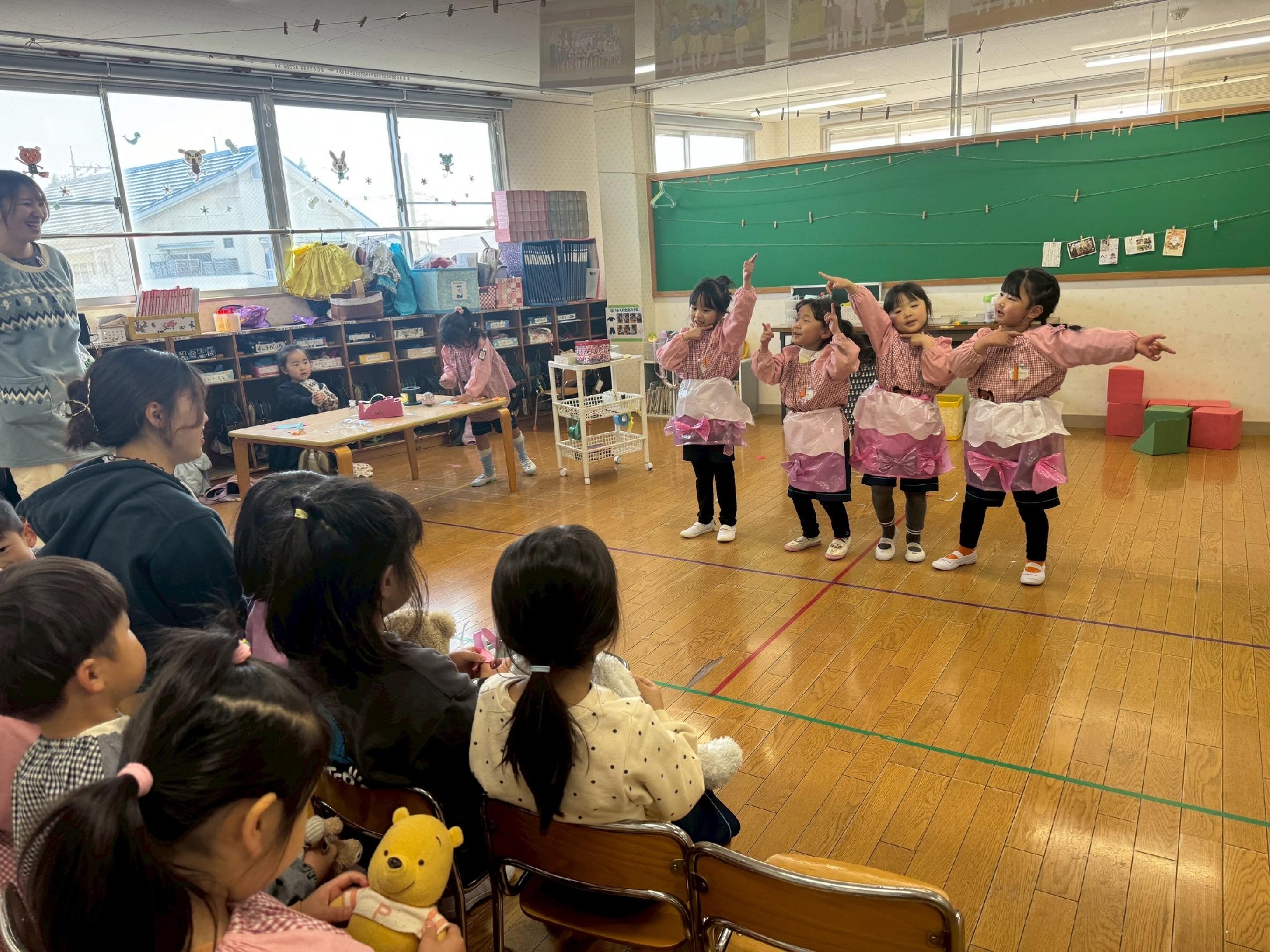 「踊るので見に来てください」（4歳児）