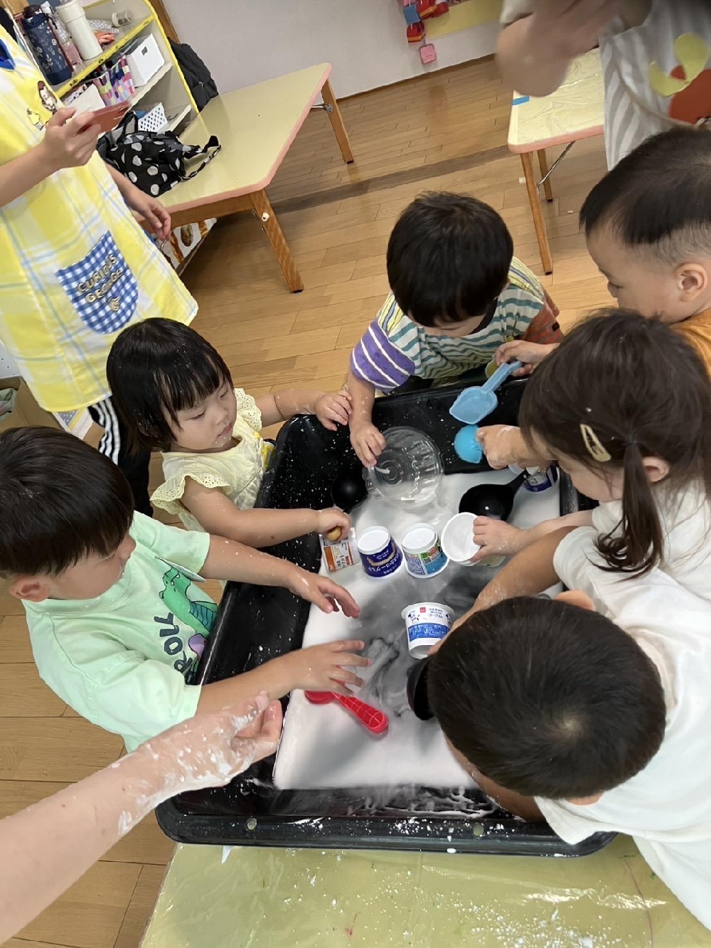 はじめての感触あそび（2歳児）