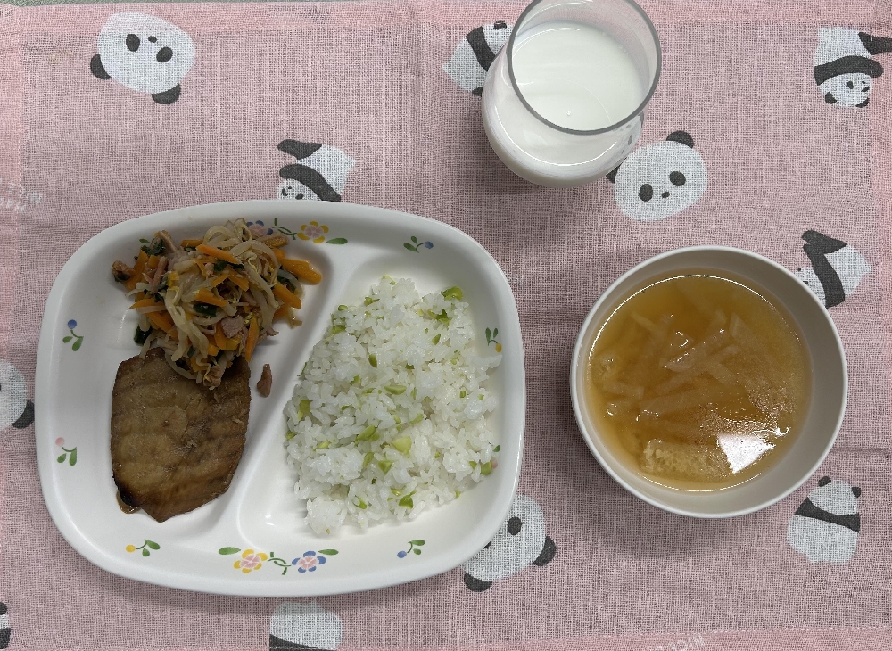 ７月２２日　給食